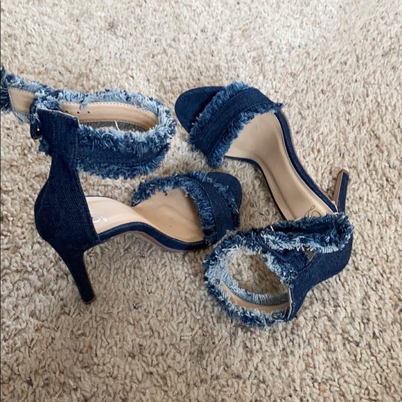 Jean heels - Picture 3 of 3